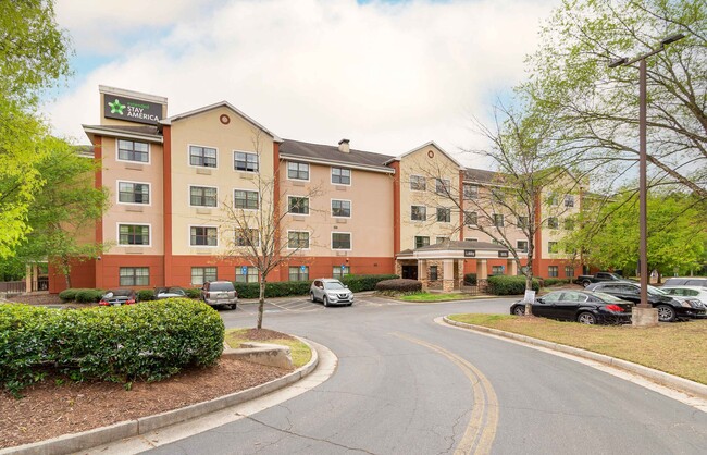 Building Photo - Furnished Studio-Atlanta - Perimeter - Cre... Rental