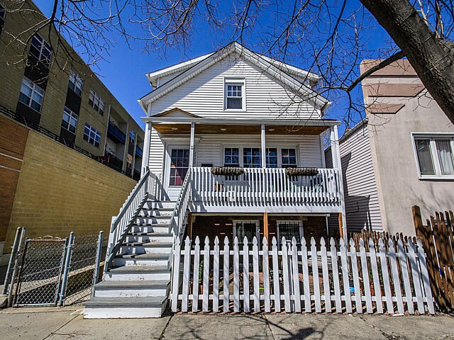 Photo - 2928 N Hoyne Ave Unidad 1 Rental