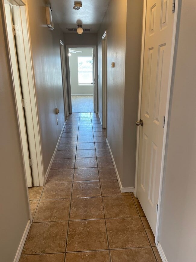 Photo - 706 N Englewood Ave