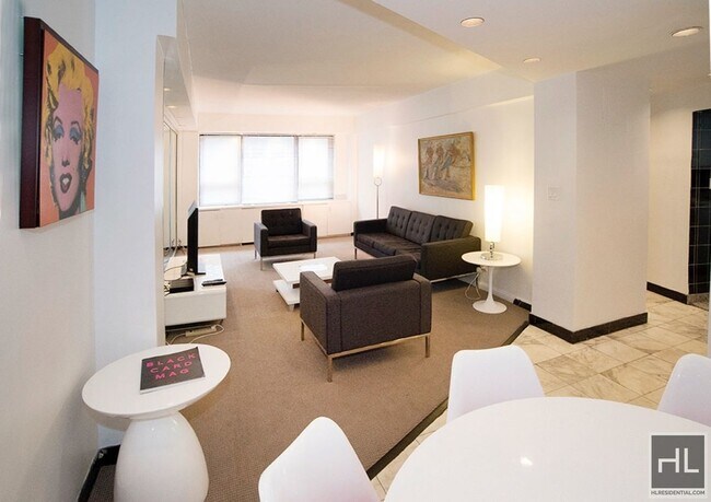 Photo - E 47 st Unit 8H