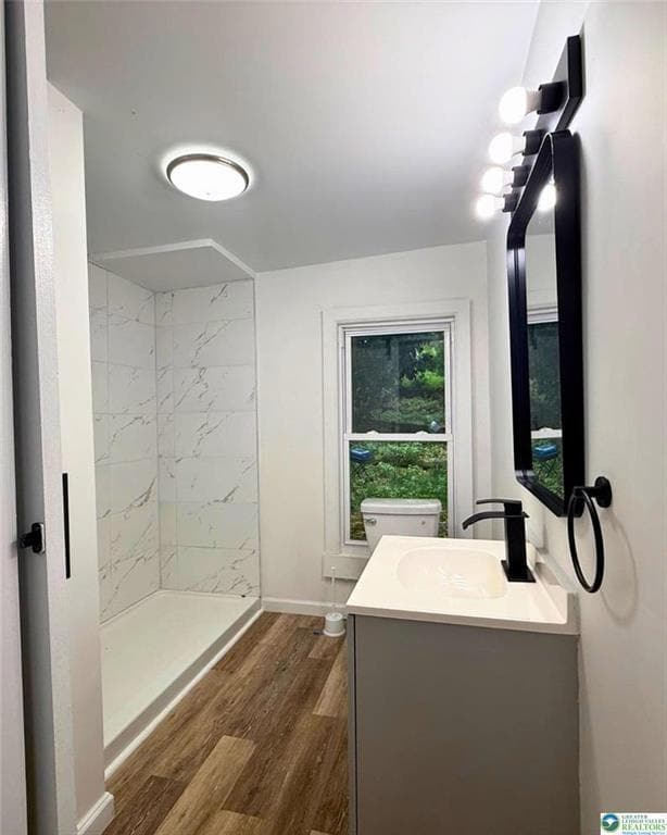 Photo - 406 W 9th St