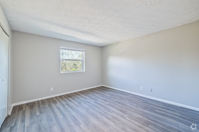 1BR, 1BA - 800SF - Dormitorio