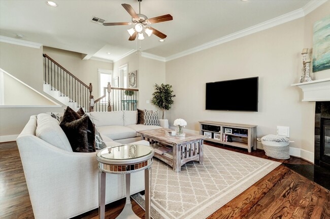 Photo - 2546 Bevis St