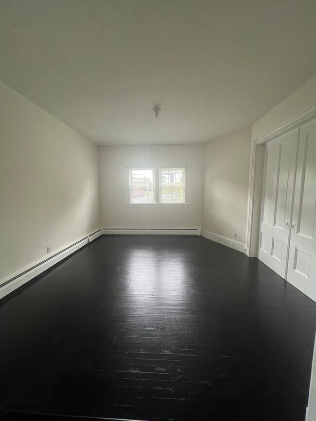 Photo - 152 Washington St