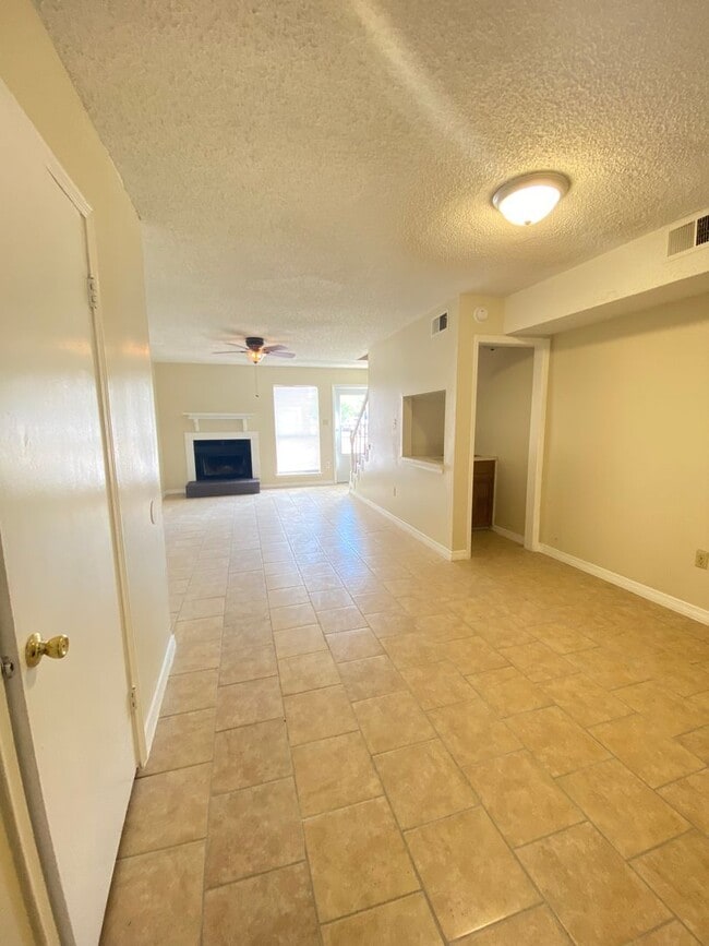 Photo - 3023 Toulon Dr Unit 3023-A