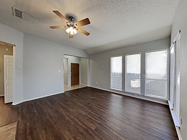 Photo - 4890 Lodgepole Ln