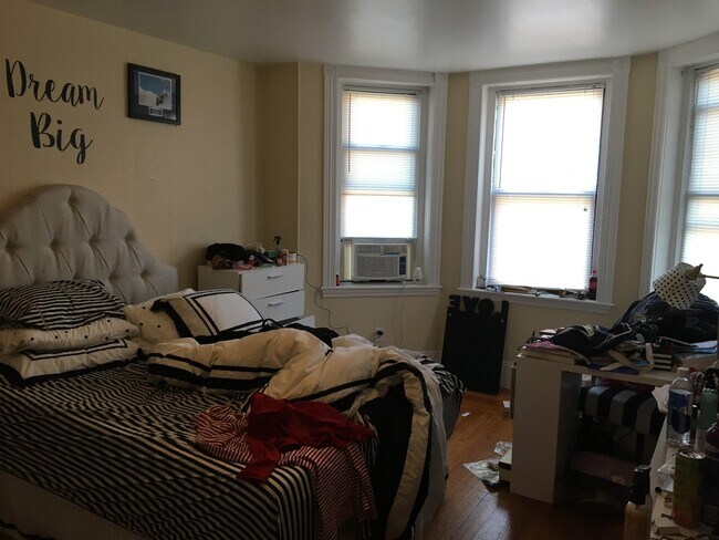 69 S Huntington Ave Unit 1