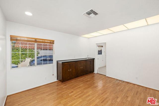 Photo - 312 S Maple Dr