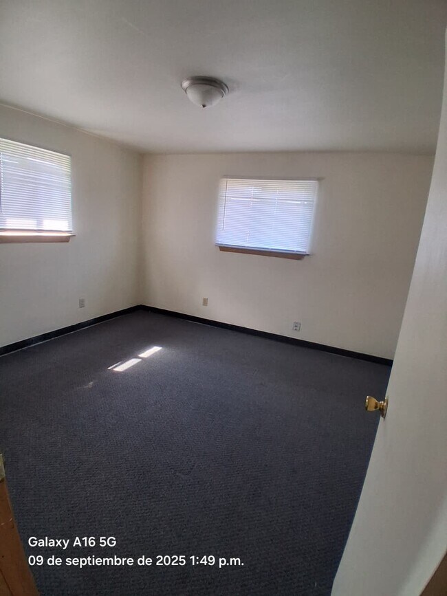 9000 W Carmen Ave Unit 3