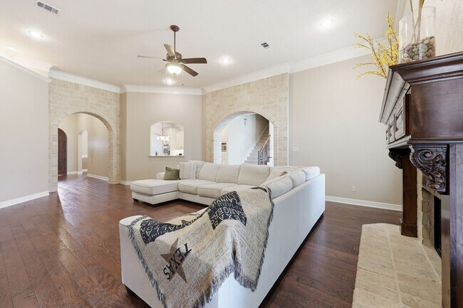 Photo - 6470 Claybourn Dr