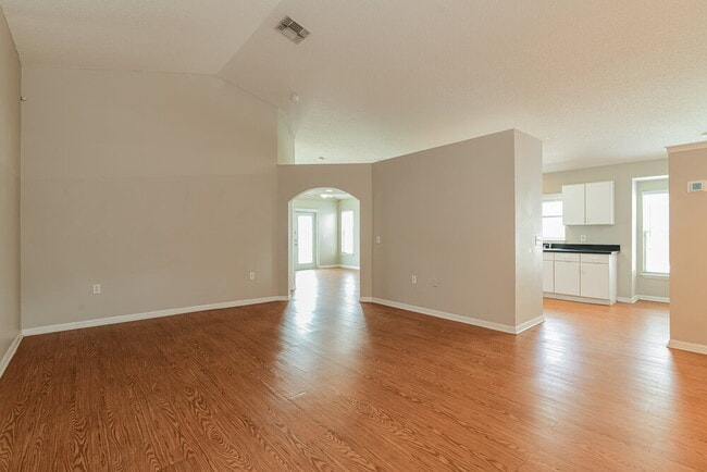 Photo - 1051 Woodsong Way