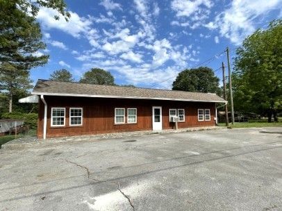Building Photo - 1654 Old Hwy 27