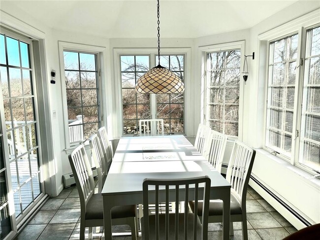 Photo - 123 Border Ave