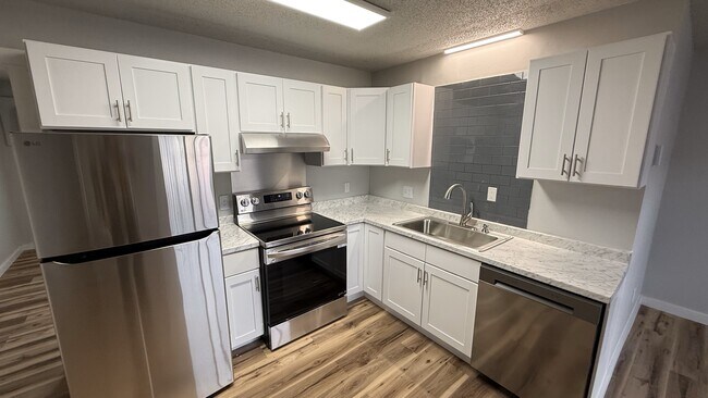 Stainless Steel Appliances + Dishwasher