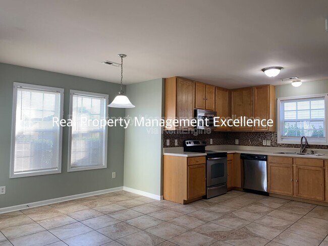 Photo - 3116 Guiding Light Rd