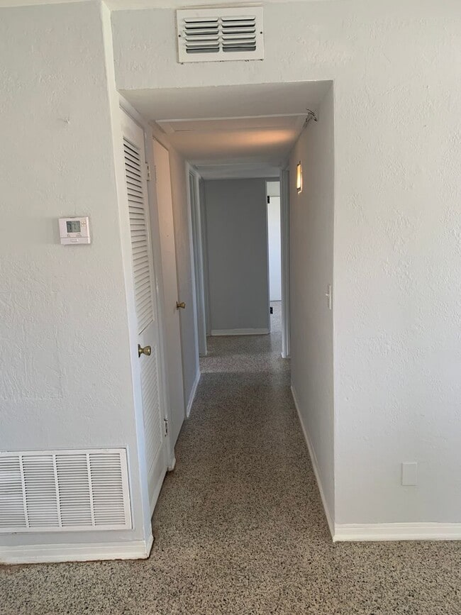 Photo - 1703 Edgewater Dr Unidad #1705