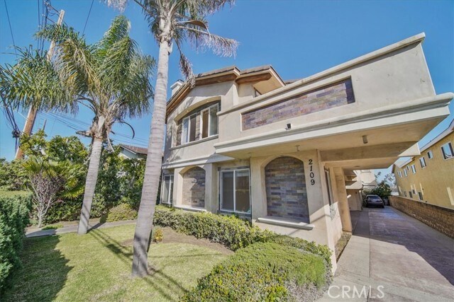 Photo - 2109 Vanderbilt Ln