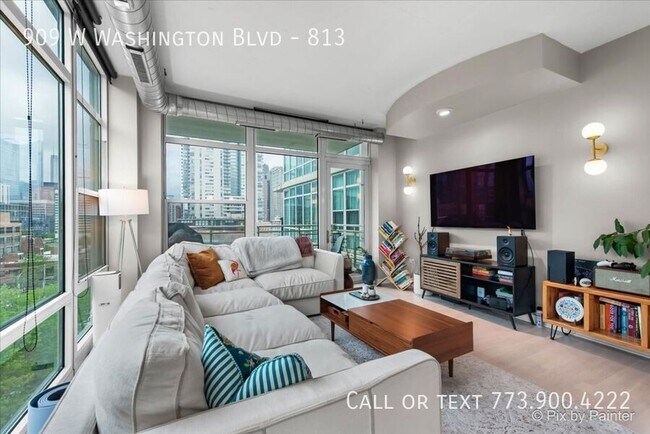Photo - 909 W Washington Blvd