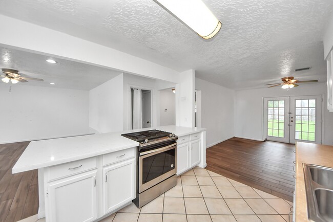 Photo - 7414 Battlewood Dr