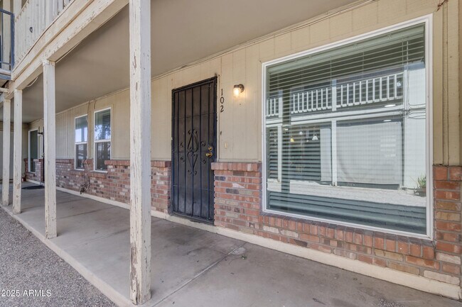 Photo - 834 N Cherry Unit 102