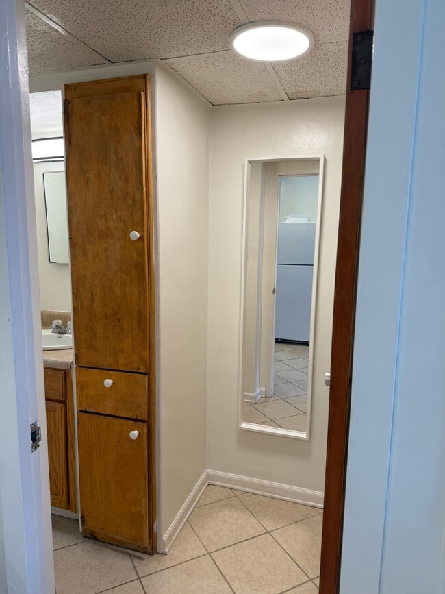 Photo - 1271 Poplar Ave Unit 504