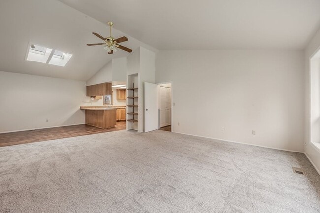 Photo - Farmhouse 3 bed 2 bath with 4.9 acres