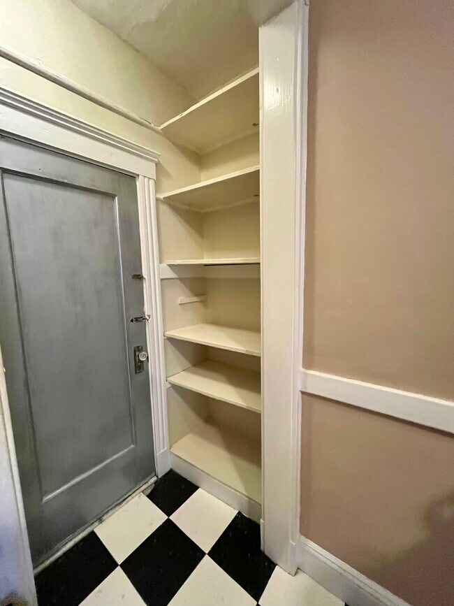 Photo - 59 Lanark Rd Unit 3