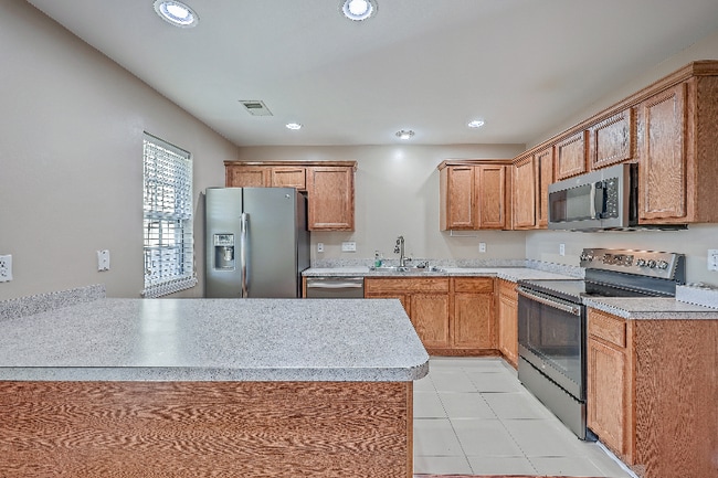 Photo - 3405 Poplar Grove Pl