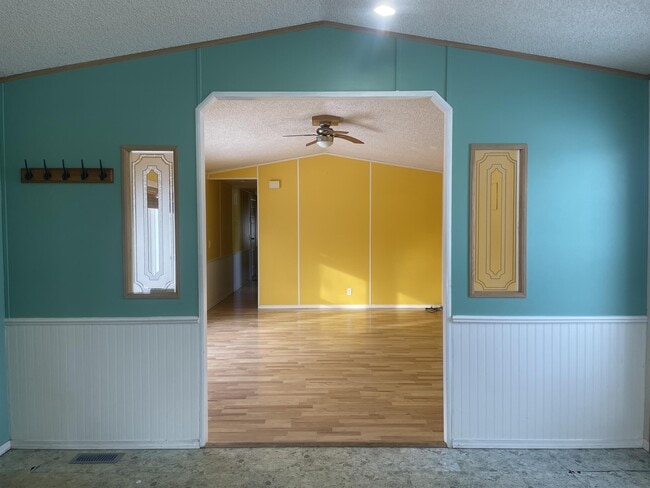 Photo - 8420 Alaska Rd