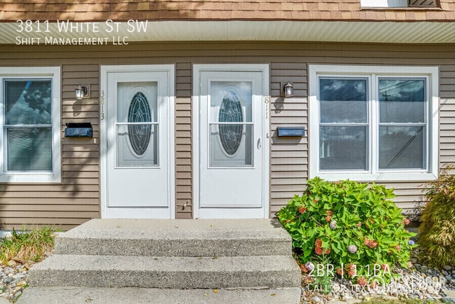 Photo - 3811 White St SW