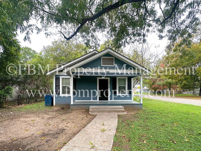 Building Photo - 1020 N Beaton St Rental