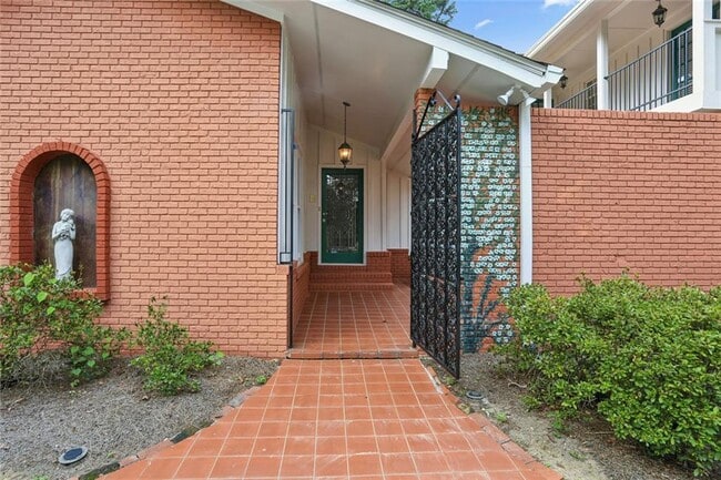 Photo - 5224 N Peachtree Rd