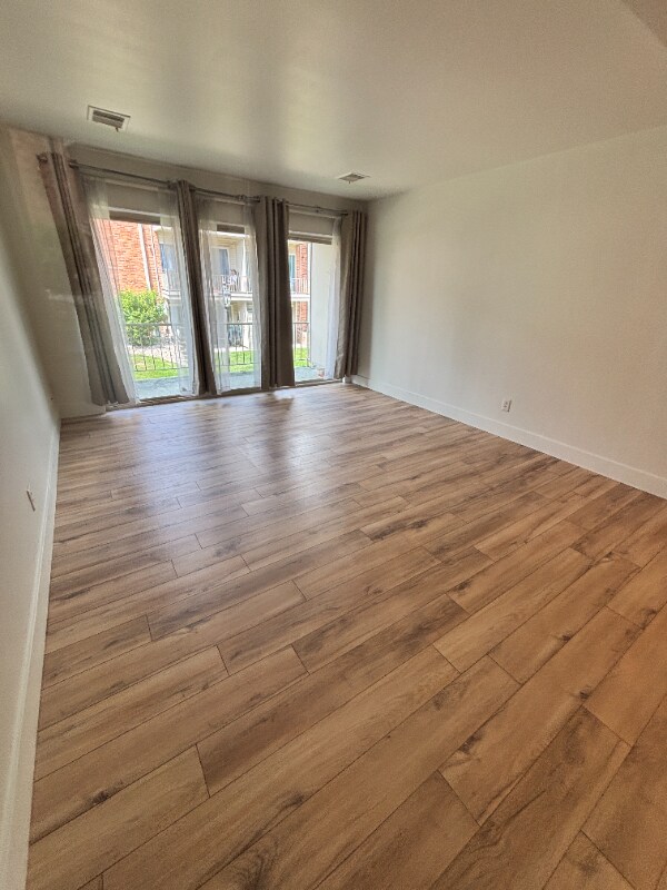 Photo - 734 W Kilgore Rd