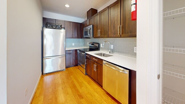 Photo - H Street Corridor One Bedroom W/Roof Top-Heart of H Street Corridor!