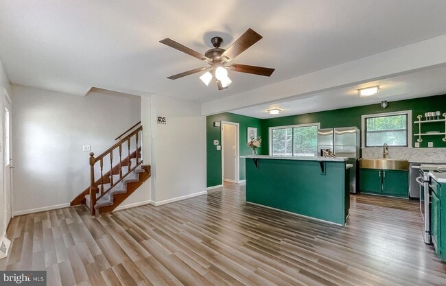 Photo - 45381 Abell Dr