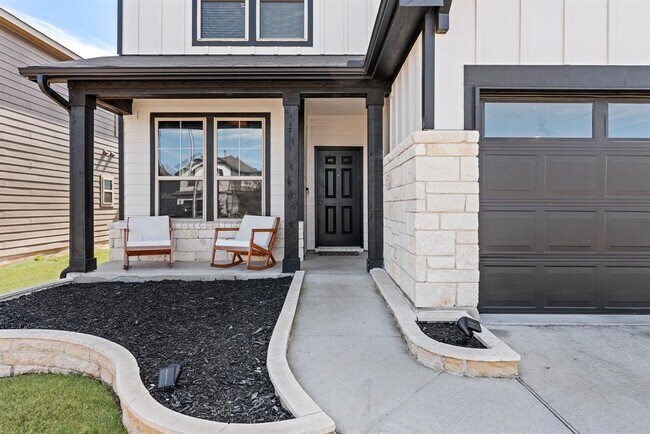 Photo - 324 Black Alder St