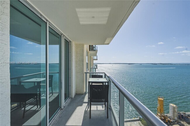 Building Photo - 1155 Brickell Bay Dr Unit 1107