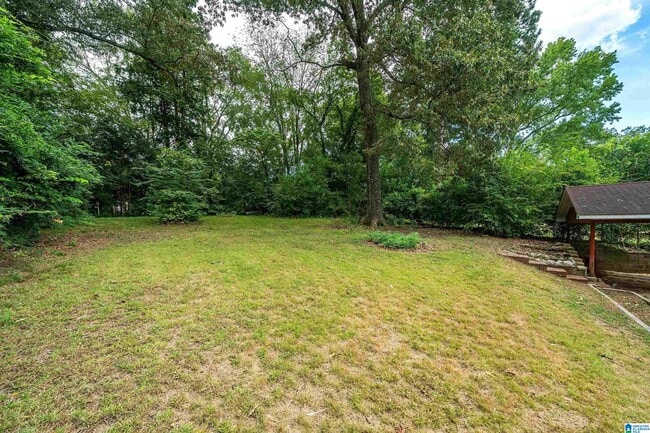 Photo - 1177 5 Mile Rd