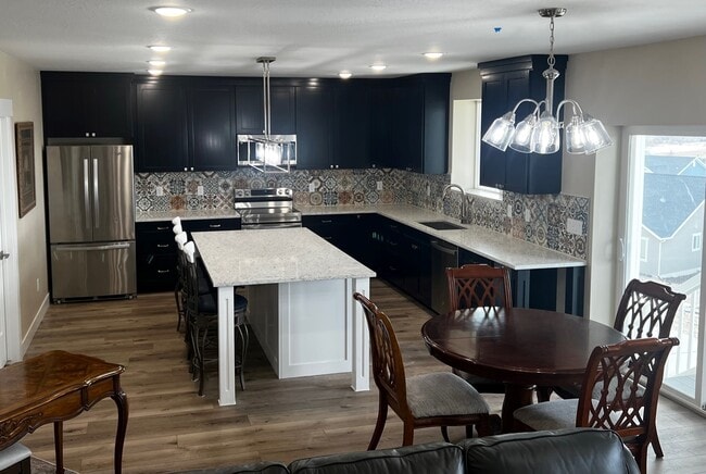 Cocina - 1813 W Olympus Dr