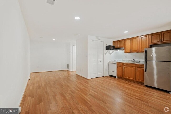 Building Photo - 9837 Hellingly Pl Unit 71 Rental