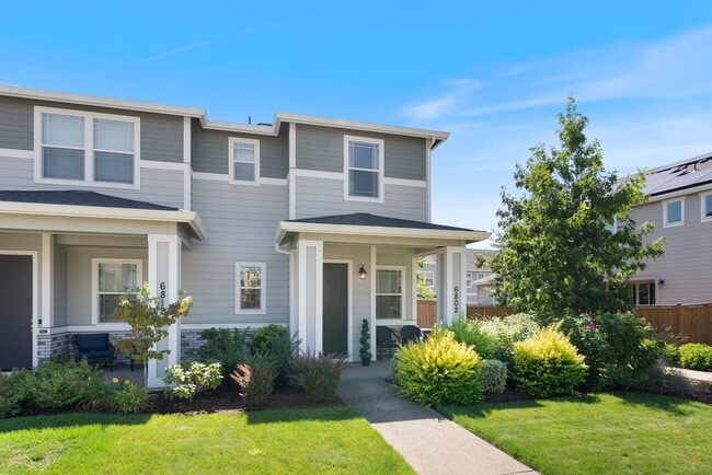 Building Photo - Beautiful 3-Bed, 3-Bath Home in Reeds Cros...