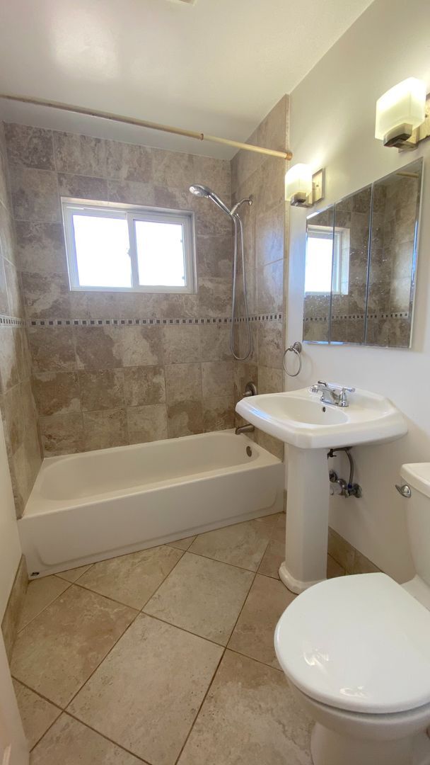 Spacious Home In Sunny Upper Seaside Rental House Rental in Seaside