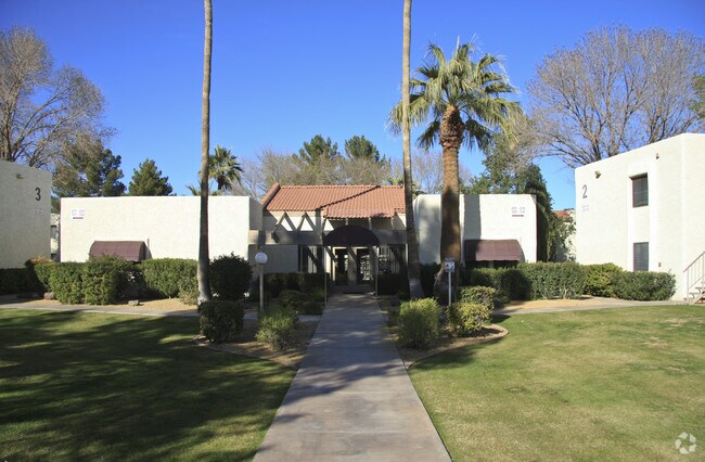 Saddletree Apartments For Rent In Scottsdale Az Forrent Com