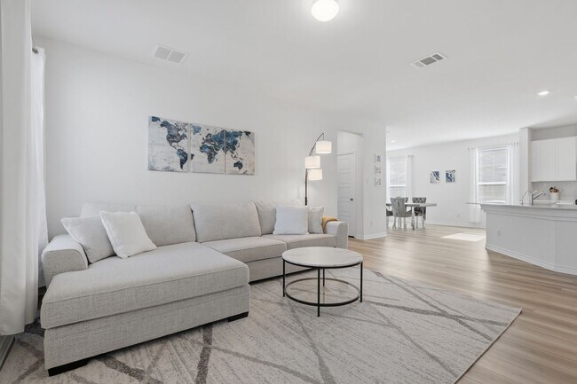 Photo - Charming 1-Story Near Lackland AFB & Sea World!