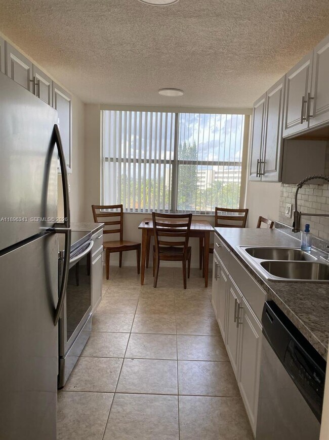 Photo - 1200 NE Miami Gardens Dr Unit 607W