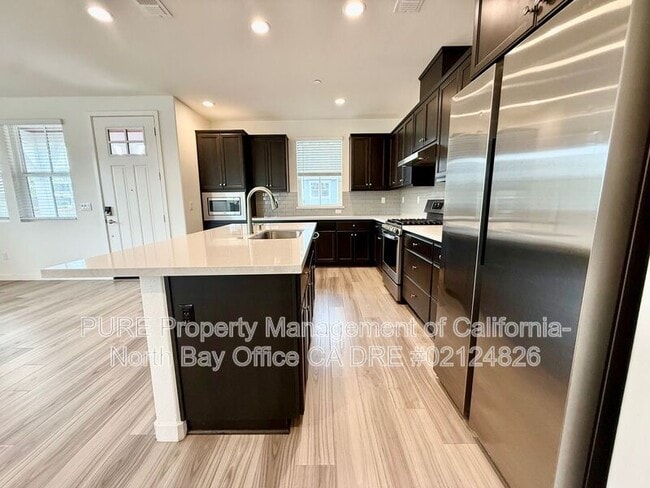 Photo - 1823 Pico St