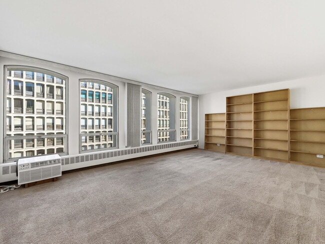 Photo - 1400 E 55th Pl Unit 703S