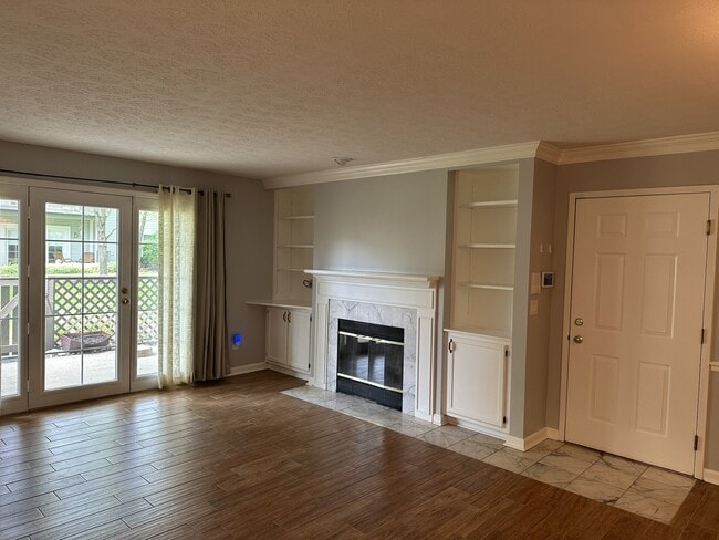 Photo - 3023 Stratford Ct