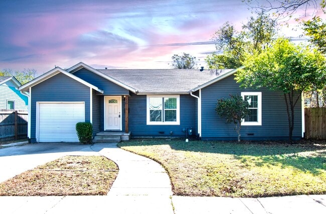 Photo - 3016 McKenzie Ave