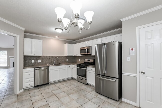 Photo - 521 Cedar Ave